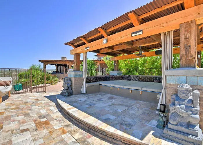 Holiday home Luxe W/ Pool & Outdoor Kitchen In Phoenix! Wickenburg