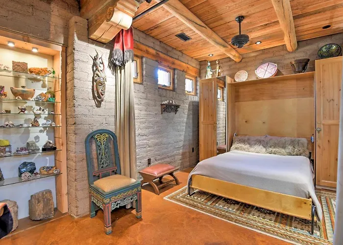 Luxe W/ Pool & Outdoor Kitchen In Phoenix! Holiday home Wickenburg
