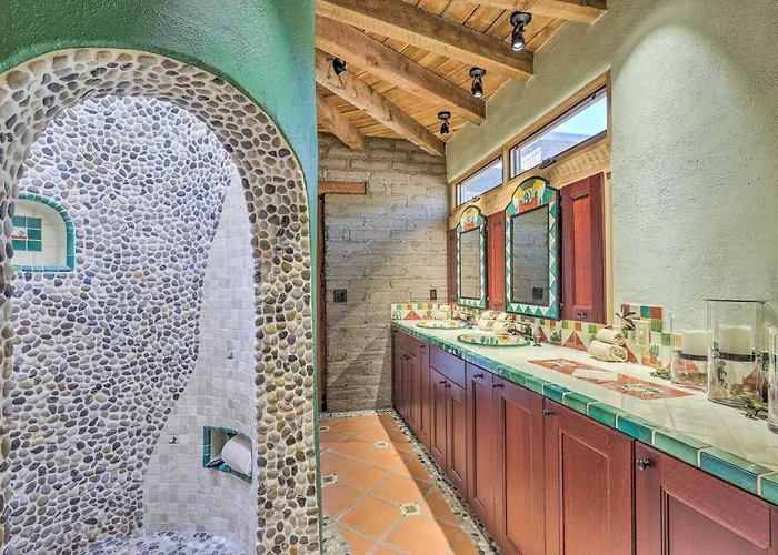 Luxe W/ Pool & Outdoor Kitchen In Phoenix! Holiday home